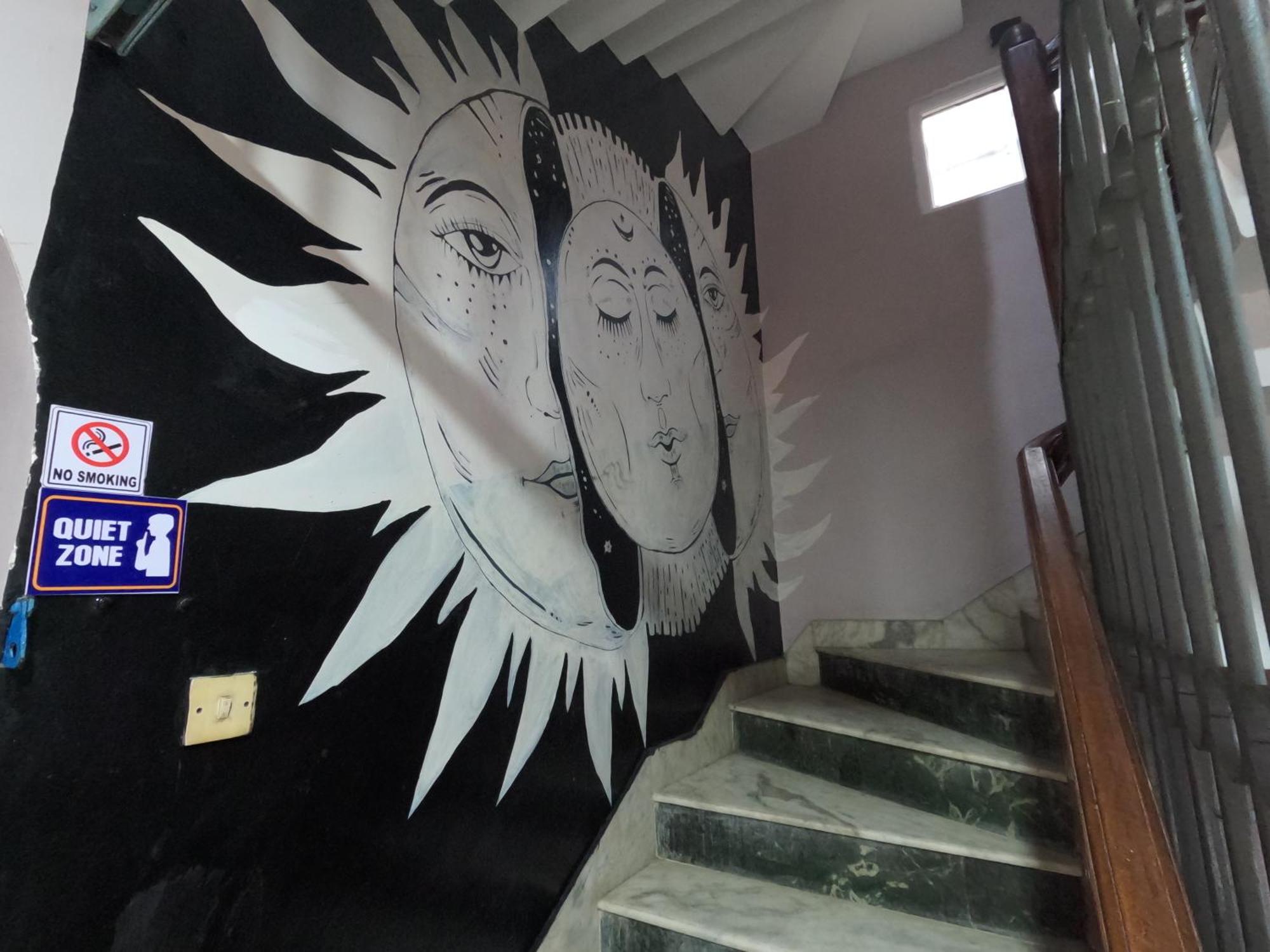 Hello Ktm Hostel Katmandú Exterior foto