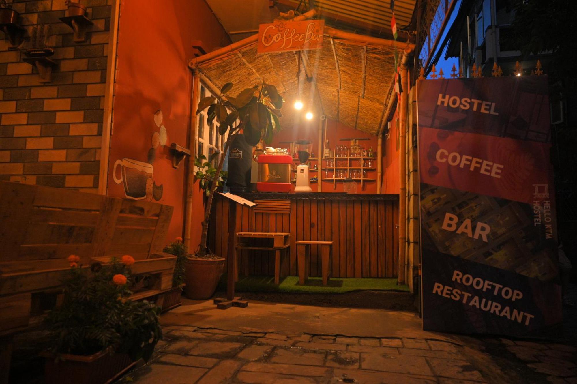 Hello Ktm Hostel Katmandú Exterior foto